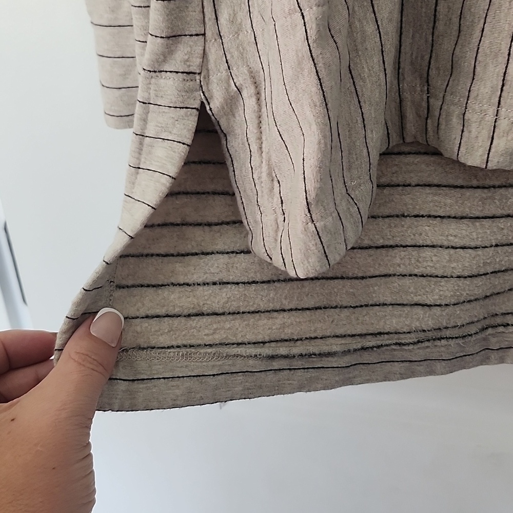 NWOT CAPOTE Striped Beige & Navy Women's Sweater With Pockets Small - Picture 6 of 13